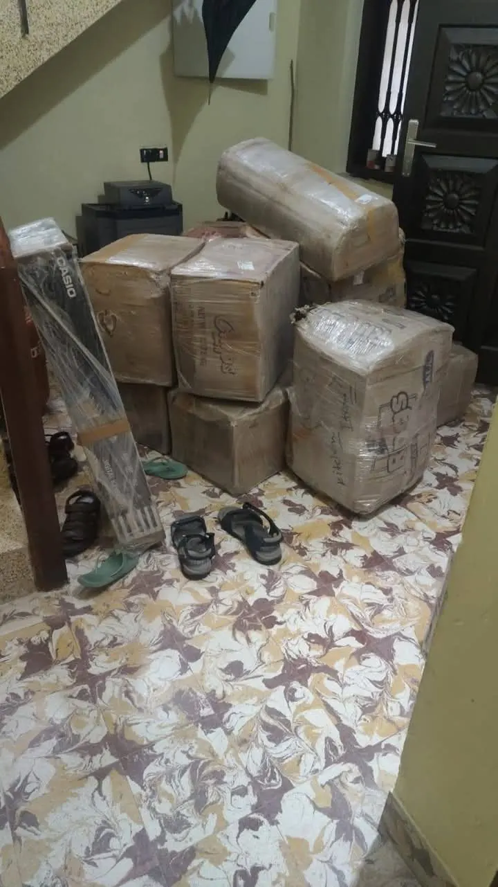 kitchen packing and loading